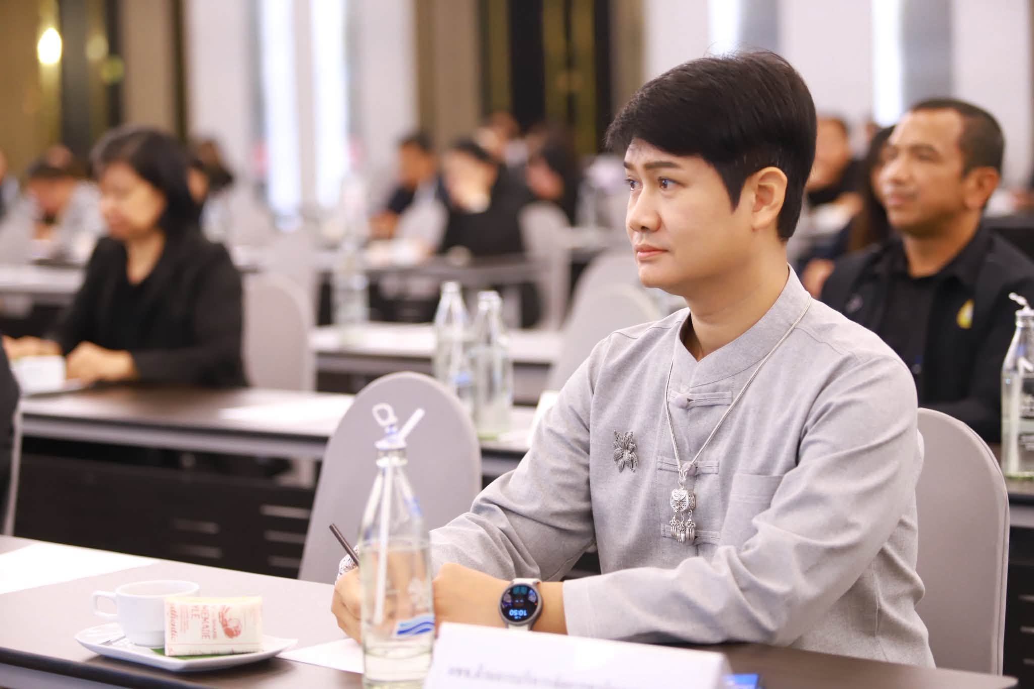 title - รองเลขาธิการ ส.ป.ก. ปิดสัมมนาฯ @เชียงราย ปลุกพลังภูมิภาค เติมองค์ความรู้ มุ่งยกระดับรายได้เกษตรกรยั่งยืน